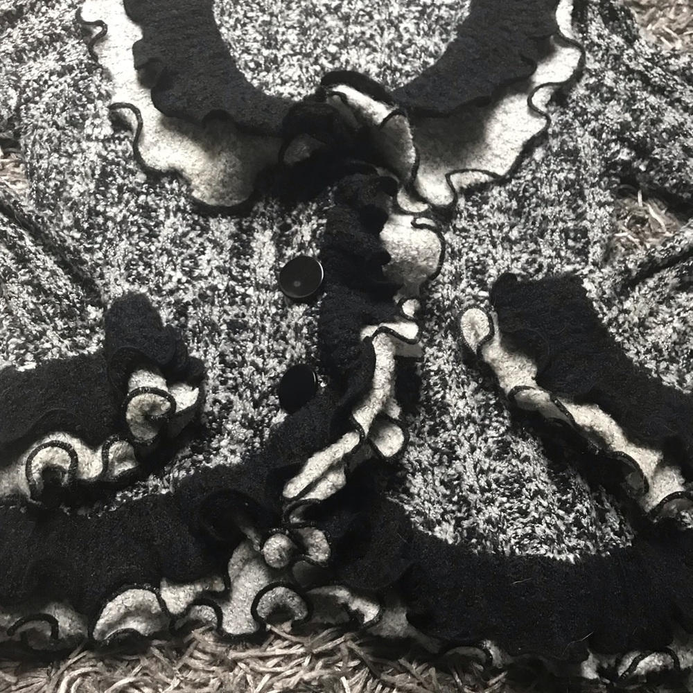 Dressbarn Ruffle Sweater - Picture 2 of 6